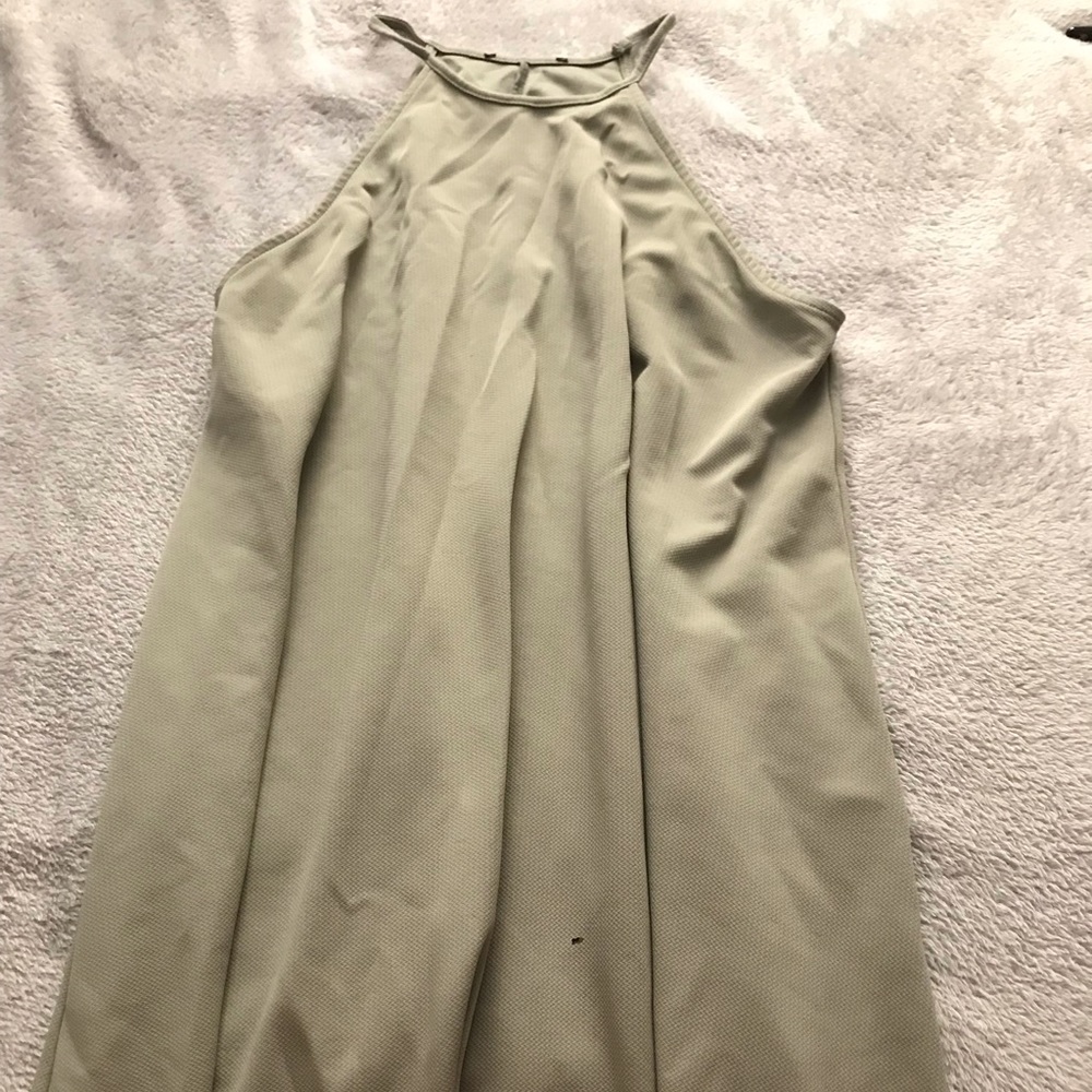 Dress with no sleeves
